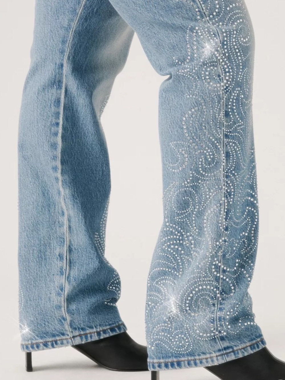NWT BEYONCÉ X Levi’s® 501 Curve High-Rise Straight Leg Jean - Picture 2 of 10